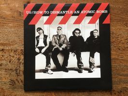 LP U2 « How to dismantle an atomic Bomb »
